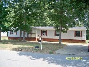 2nd image of 18 Pine Valley Rd