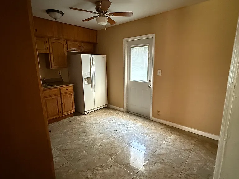 6240 SW 22nd Ct — Photo 15