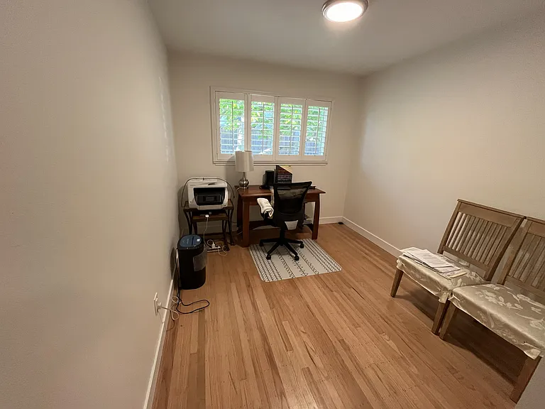 4826 Meadowbrook Dr — Photo 24