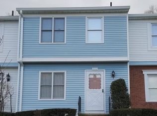 502 Williamsburg Dr, Mahopac, NY 10541
