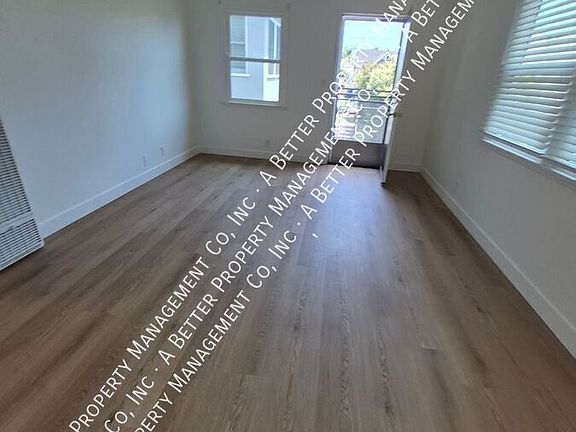 3rd image of 1135 E Appleton St APT 10