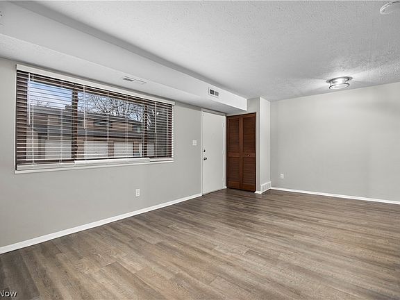 3rd image of 26705 Lake Of The Falls Blvd