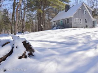 94 Hilltop Road, Rhinebeck, NY 12572