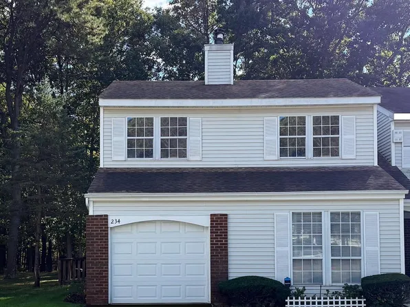 234 Ivy Meadow Court, Middle Island, NY 11953