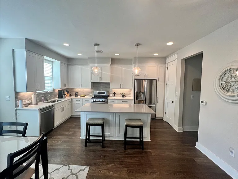 6515 Davis Ln #2 — Photo 5