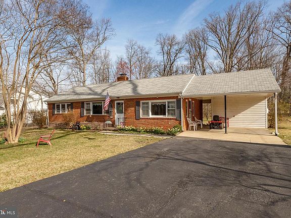 2nd image of 9004 Ellenwood Ln