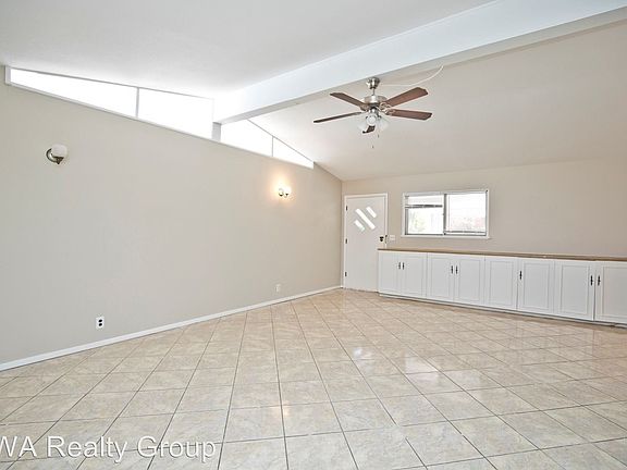 3rd image of 914 S 14th Pl