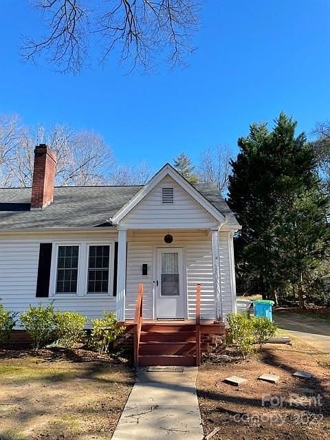 1st image of 210 Mingus St
