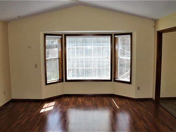 4th image of 21 Kirkwall Dr