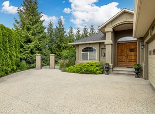 3103 Thacker Dr, West Kelowna, BC V1Z 1X5