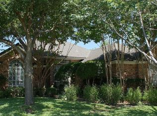 3217 Oakdale Dr, Hurst, TX 76054