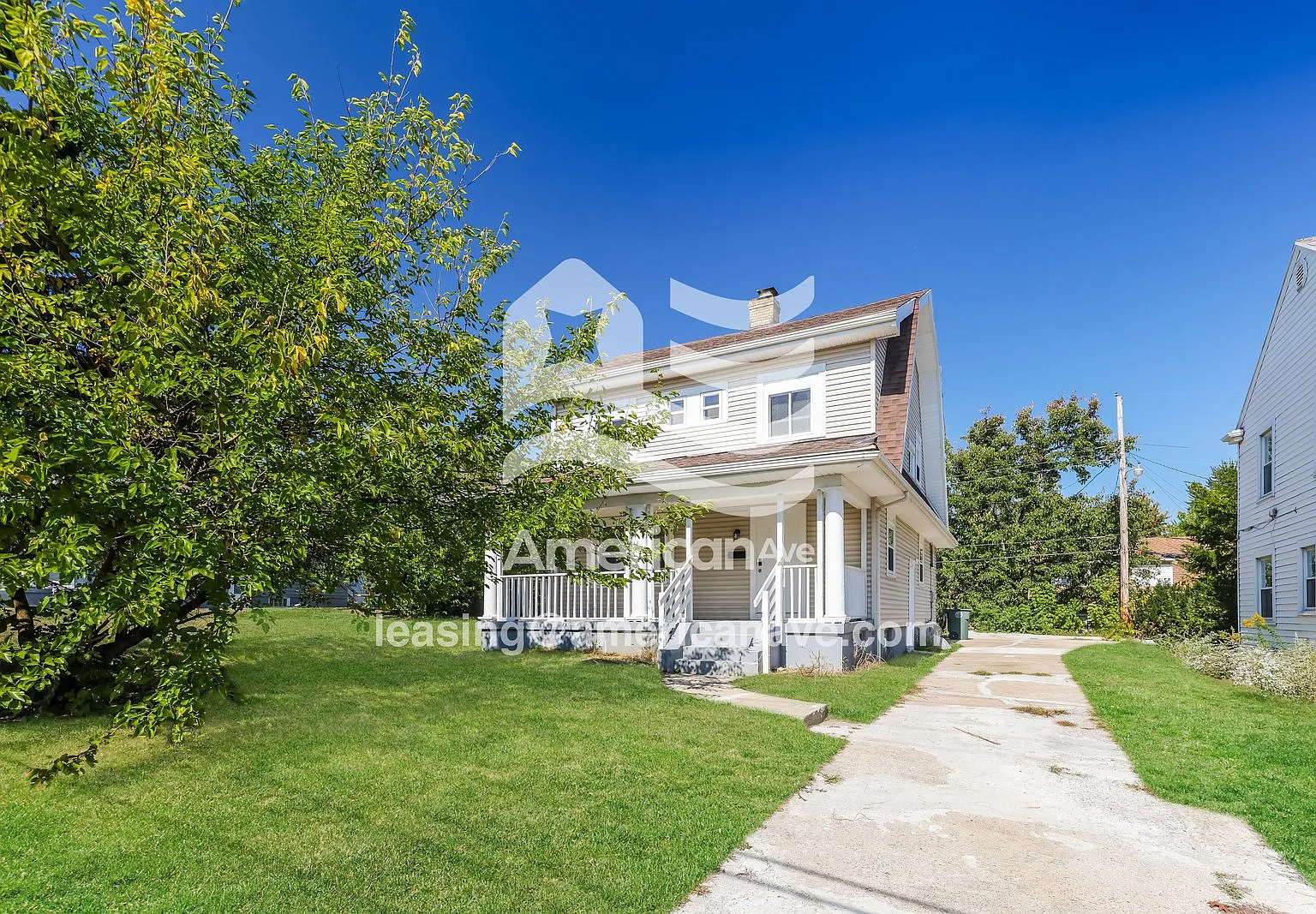 3 bed, 1.0 bath, 1354 sqft, $1,250 — Photo 2