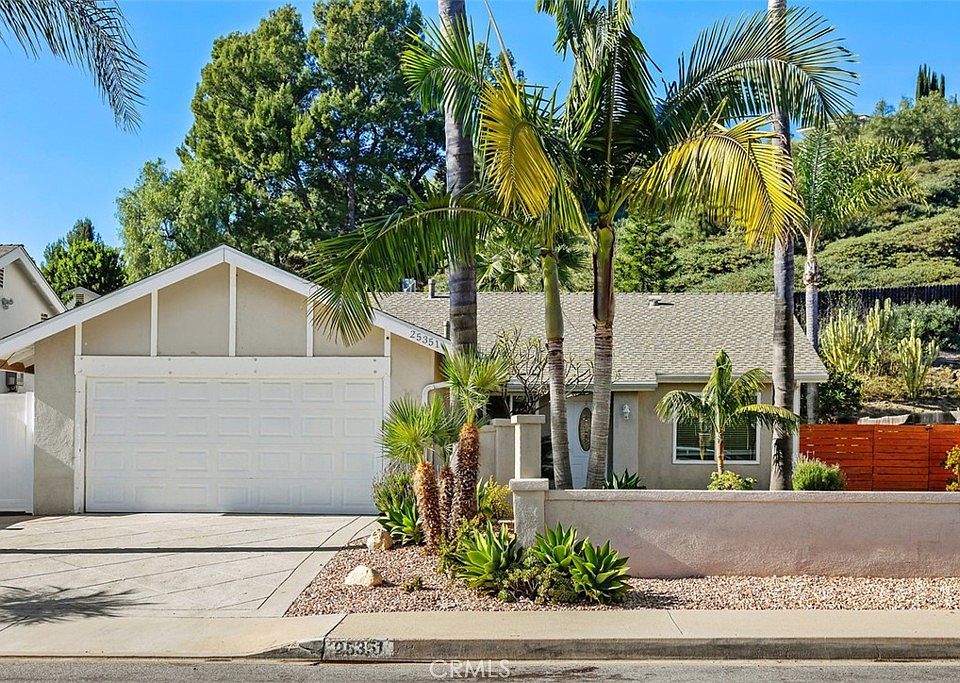 1st image of 25351 Calle Becerra