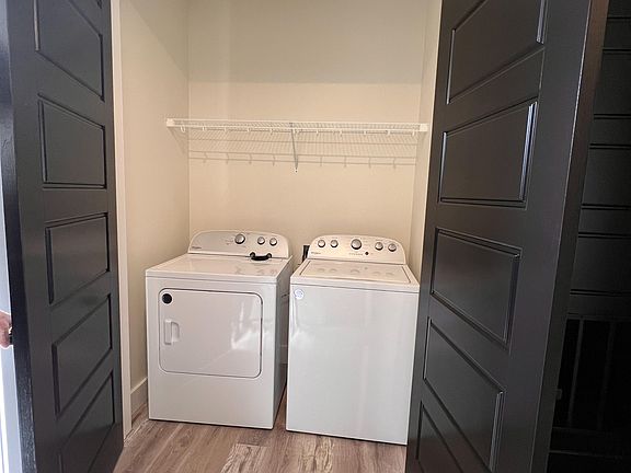 3rd image of 508 Chestnut St #5