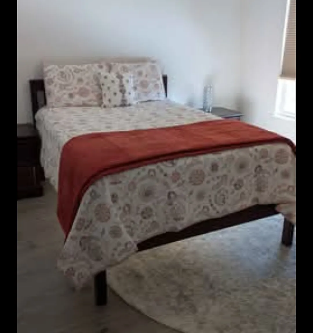 3 bed, 1.5 bath, 1392 sqft, $850 — Photo 1