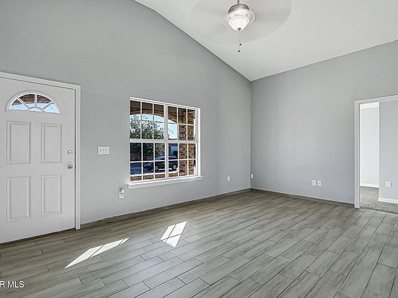 4th image of 14309 Desierto Bueno Ave