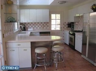 19 Armour Rd, Princeton, NJ 08540