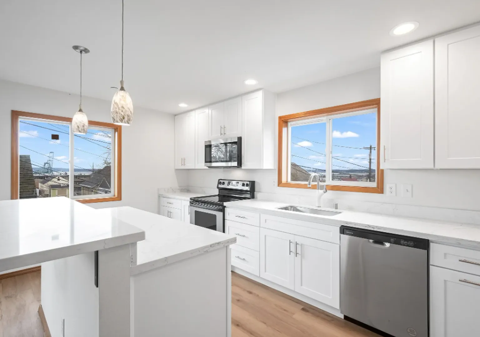 SEA 3010 Norton — Photo 4