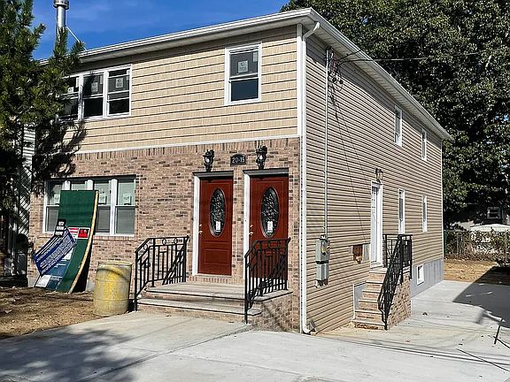 4th image of 12015 170th St