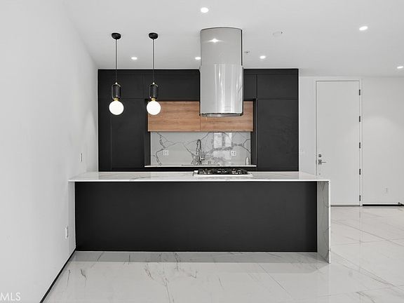 3rd image of 1253 N Sweetzer Ave #3