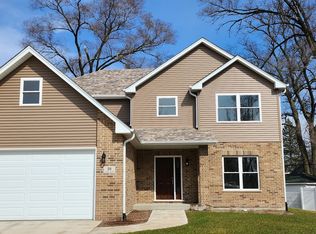 10 Joseph Ct, Midlothian, IL 60445