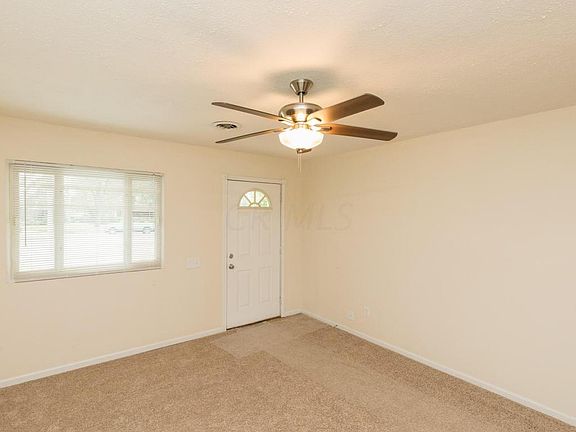4th image of 4355 Lynne Cir