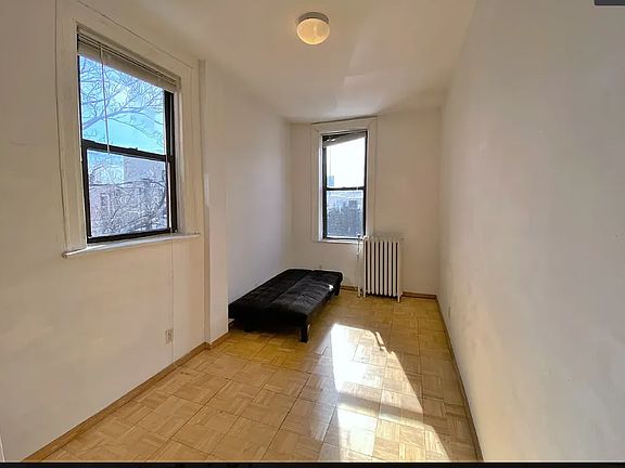 5th image of 790 Metropolitan Ave #2