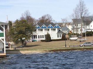 6 Central Ave, Island Heights, NJ 08732