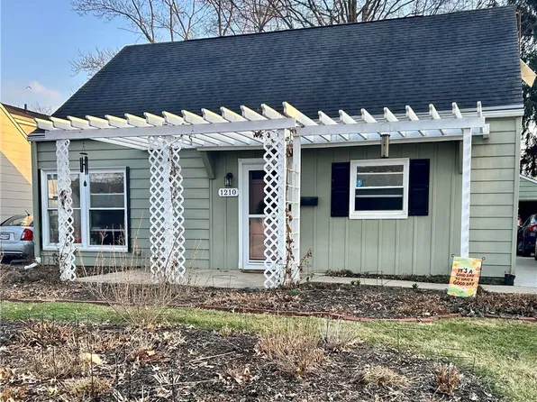 1210 Myrtle Ave, Cuyahoga Falls, OH 44221