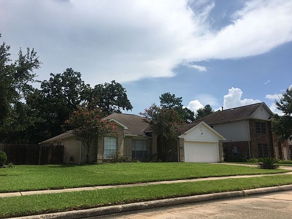 2nd image of 16114 Cypress Valley Dr