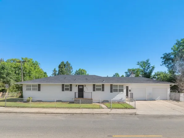 600 16th Ave SW, Minot, ND 58701