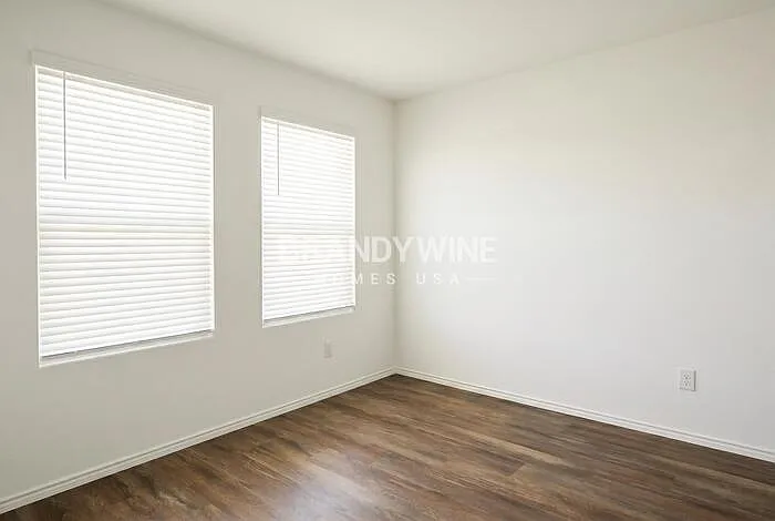 1432 Silver Oak Ln — Photo 21