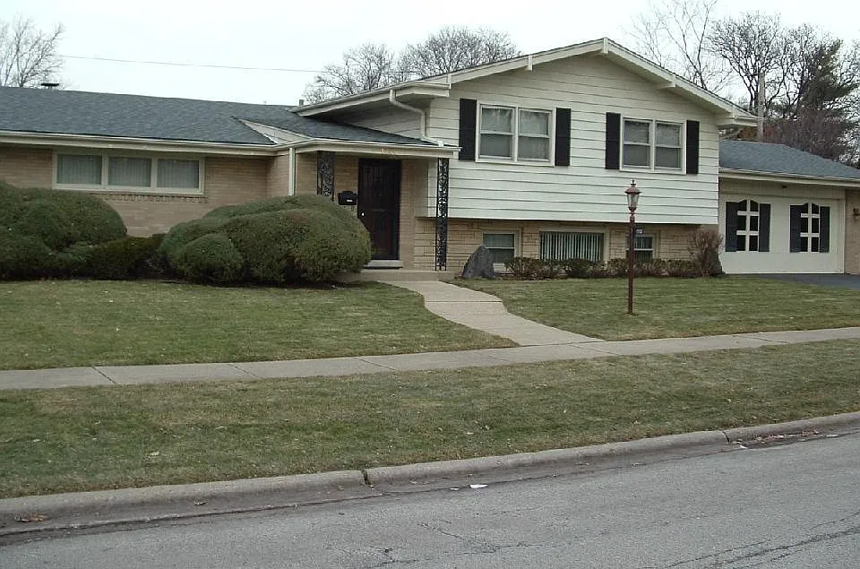 1330 Bonita Dr