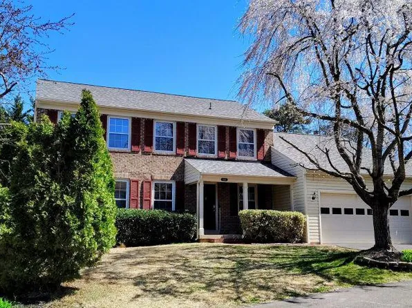 8701 Shadowlake Way, Springfield, VA 22153