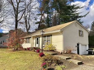 49 Lunt Dr, Greenfield, MA 01301