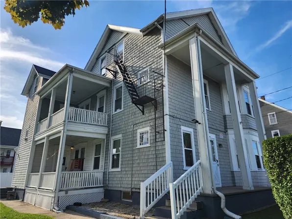 1134 Social St, Woonsocket, RI 02895