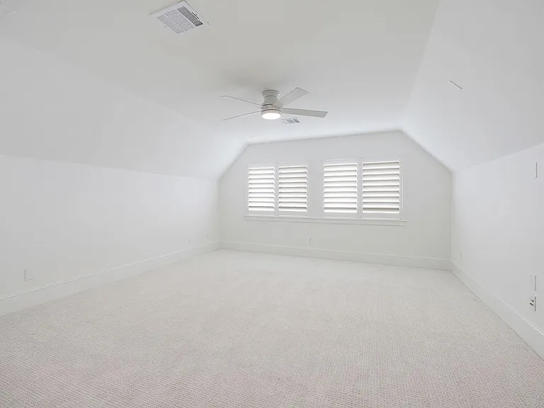 8213 Cabernet Ln — Photo 24
