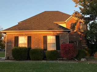 833 Eastmont Rd, Lexington, KY 40509