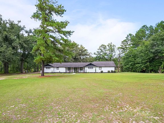 5th image of 130 Austin Ct