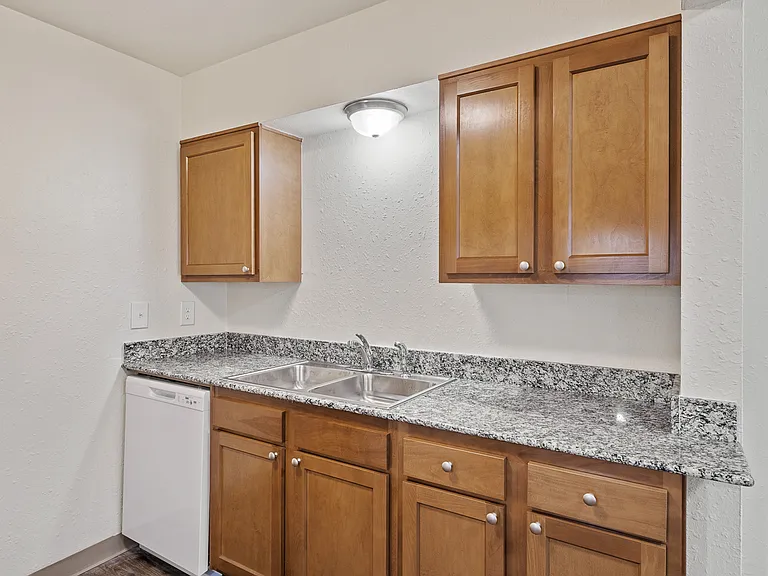 1457 Burke Ave NE — Photo 12