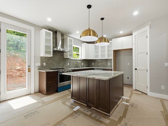 2nd image of 7608 Watercrest Dr