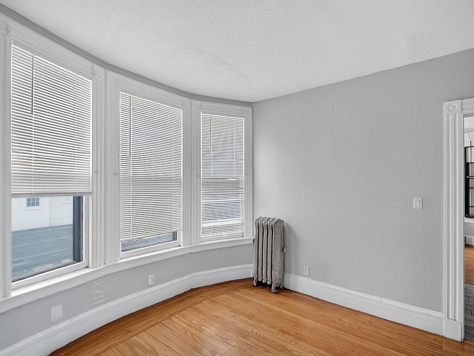 1st image of 19-21 Lynwood Pl #19-1