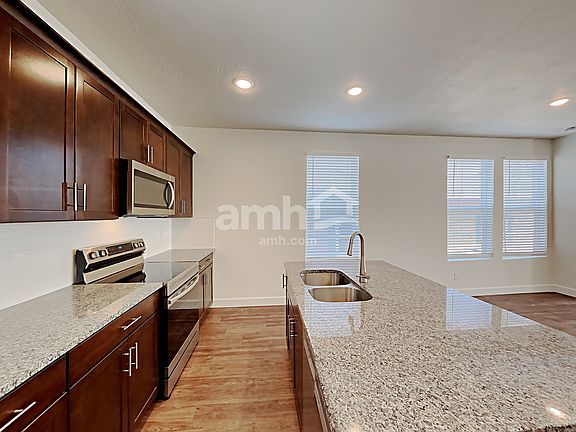 3rd image of 6078 W South Jordan Pkwy