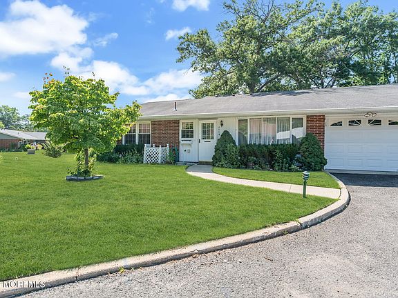5th image of 455B Portsmouth Drive