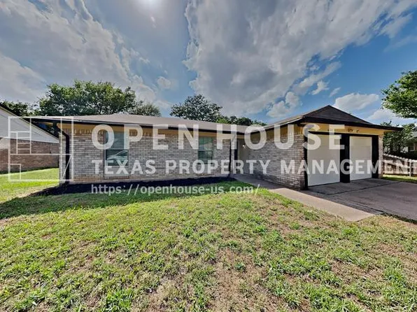 6100 Springwood Dr, Arlington, TX 76001