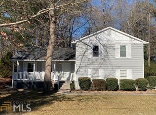 5770 Penfield Pl, College Park, GA 30349