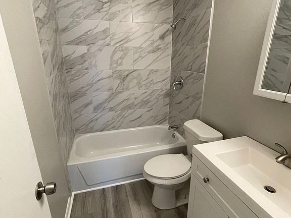 4th image of 516 Splitlog Ave APT 9
