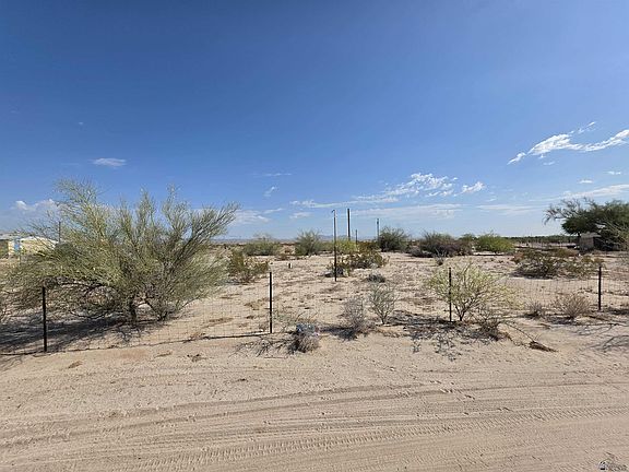 4th image of 28222 E Cecil Cir