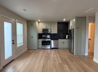 407 SE 10th St #407, Bentonville, AR 72712