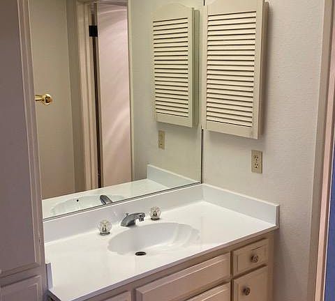 4th image of 125 W Mountain St APT 310